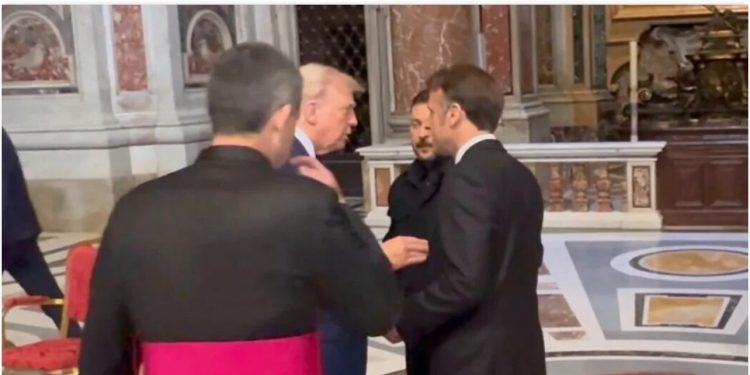 Trump largon Macron nga takimi me Zelenskyn, i hiqet karrigia