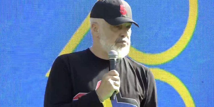 Rama takim në Petrelë: Kontrata e lobimit të PD më kujton gjykatësit e korruptuar që nuk kishin si të justifikonin pasuritë