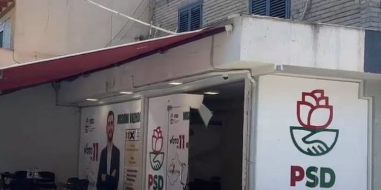 Sherr te zyra e PSD-së së Tom Doshit në Tiranë, Policia: Janë gjetur plumba