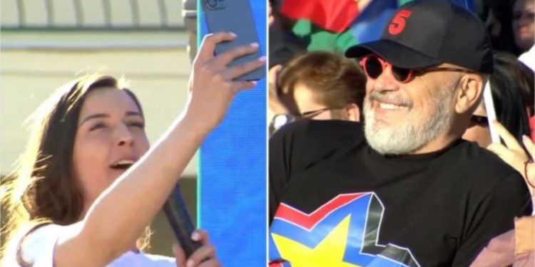 Zegjineja “eksitohet” para Ramës, futet live nga takimi elektoral për të përshëndetur Gaz Bardhin