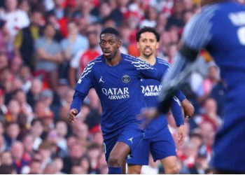 PSG fiton në “Emirates” dhe është me një këmbë drejt finales, por “qan” Ousmane Dembele-n