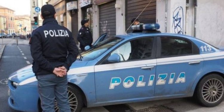 EMRI/ I dënuar me 24 vjet burg në Itali, merr fund arratia 17-vjeçare e shqiptarit, vihet në pranga në Fier