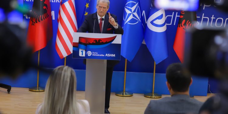 Berisha: Farsat nuk fitohen kurrë nga opozita! Ne kemi zgjedhur rrugën e dytë të qëndresës për votën e lirë të shqiptarëve