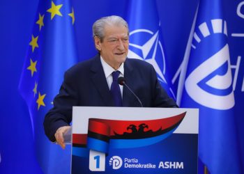 Berisha: Skapi i partisë veproi si shpifë e qeverisë në këto zgjedhje! Kjo farsë ishte njësoj si në Zimbabve para disa dekadash