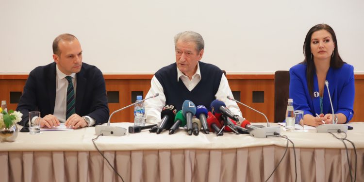 Berisha lexon rezolutën emergjente: PPE damkosi Ramën si armik i votës së lirë dhe dënoi mosndëshkimin e krimeve zgjedhore