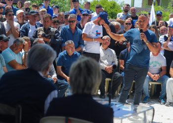 Berisha: Nafta fermerëve do u shitet me koston e saj! Grumbulluesit nuk do lejohen të kenë monopolin mbi çmimet