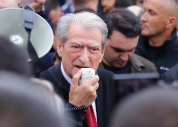 Nga Brukseli në protestë, Berisha: U garantoj se Edi Rama kurrë nuk do mund të qëndrojë në atë karrige me zgjedhje të vjedhura