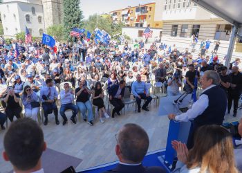 Berisha prezanton programin në Peqin: Do pesëfishojmë subvencionet në bujqësi, do jemi vendi me taksat më të ulëta në Europë