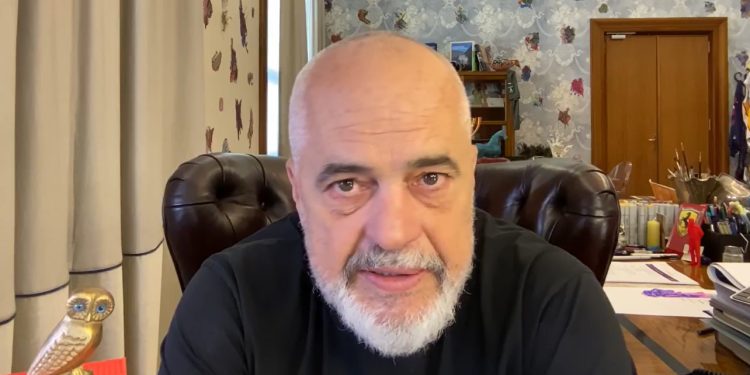 “Kandidati më i ri dhe më i vjetër jam unë!” Rama për partitë e reja: Nuk ka nevojë Shqipëria për këto të tretat, kërkojnë të hyjnë në valle dhe më pas bëhen grabitqare