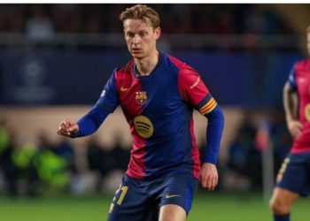 Tre gjigantët e Ligës Premier duan të nënshkruajnë me Frenkie de Jong