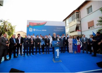 “Udhëton dy herë më shumë se presidenti i SHBA”, Berisha: Rama bën fushatë si në vitet ’50, veçmas me gratë dhe veçmas me burrat