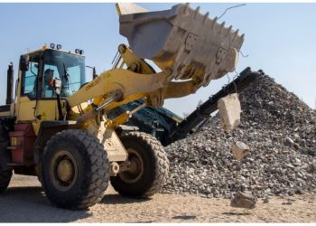 E rëndë në Klos/ Shembet masivi i mineralit, merr para fadromën dhe drejtuesin e mjetit! Nisin kërkime për gjetjen e tij