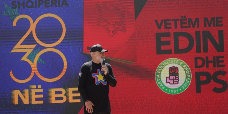 “Në Kuç do të shkruaj rezultatin! S’jemi në garë për 71 mandate!” Rama: Nuk mjaftojnë për të pasur siguri se do t’i mbyllim më 2027 negociatat me BE-në