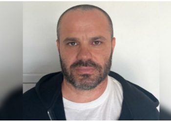 U ekstradua nga Dubai, Gjykata e Posaçme lë në qeli Florenc Çapjan, dëshmia: S’kam lidhje me tentativën për vrasjen e Sokol Sanxhaktarit