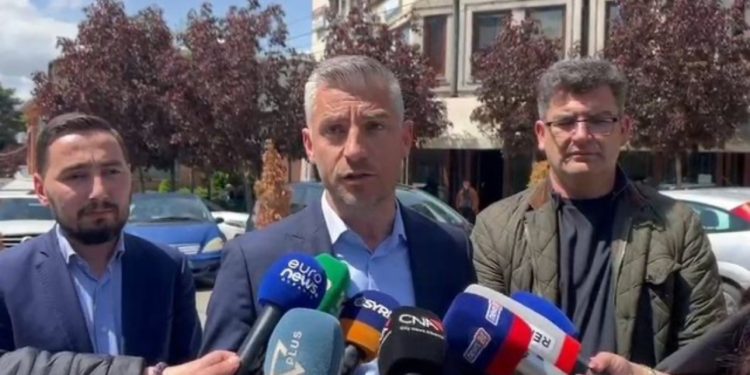 I vëllai dhunoi shoferin e kamionit, Bledjon Nallbati: Ai s’është kapo, por kapedan, nuk trembemi…