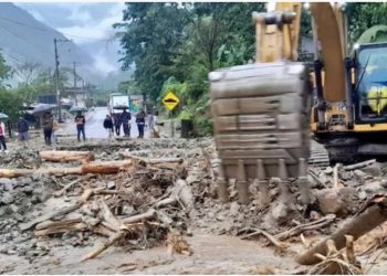 Stuhi dhe shira të rrëmbyeshëm në Ekuador, 49 viktima