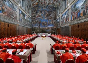 Mbledhja e Konklavës/ Kardinalët rikthehen sot në Kapelën Sistine për 4 votime të reja për të zgjedhur Papën