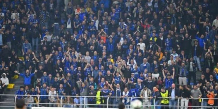 Interi të bën me zemër! Tifozi pësoi infarkt në ‘San Siro’ pas ndeshjes me Barçën