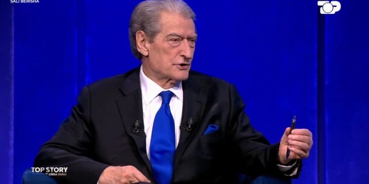 “Kuotat e mia sot janë më të larta se të të gjithë jetës, do përkthehen në vota”, Berisha në Top Story: S’ka ndodhur kurrë që të miratohen 4 rezoluta