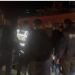 ‘Plas’ në Dibër/ Dyshohet se transportonte para dhe tollona nafte për blerje votash, mbështetësit e PD bllokojnë makinën