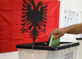 Mbahen sot zgjedhjet parlamentare në vend, hapen Qendrat e Votimit