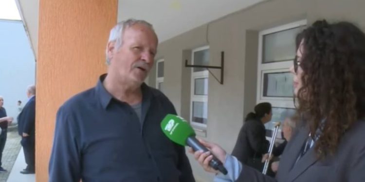 Çudira shqiptare! 101 vjeçaren në Fier nuk e lejojnë të votojë