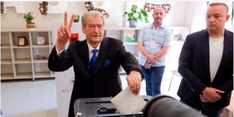 Aleanca më e madhe e partive të djathta në botë uron Berishën: Suksese dhe fitore për ta kthyer vendin në rrugën e zhvillimit