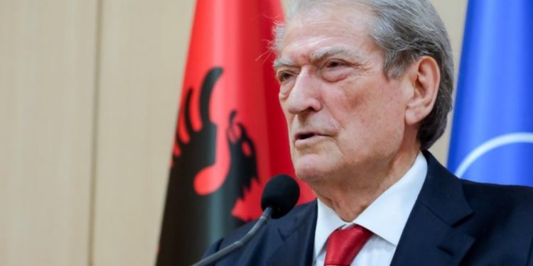 Nisja e numërimit të votave/ Berisha deklaratë për mediat: Exit Poll-et e para si Memorandumi i Kuçit