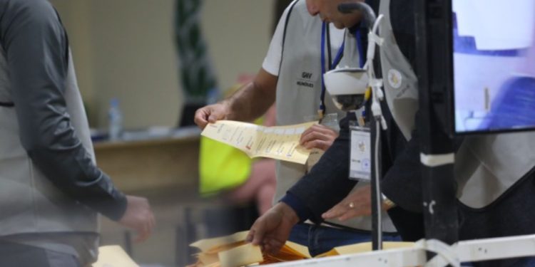 Përfundon numërimi i votave në Himarë, PS fiton me 3196 vota