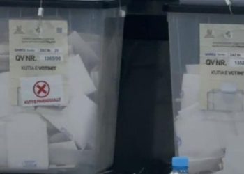 Pezullohet një kuti votimi në burgun ku votoi kryebashkiaku Veliaj/ Rezultuan dy vota më tepër se numëri i votuesve, pritet që KQZ të dalë me një vendim 