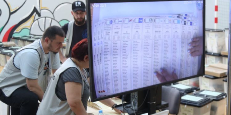 Numërimi i votave preferenciale për qarkun e Tiranës vijon, kush nga kandidatët e PD dhe PS ka marrë shumicën e votave