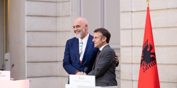 Macron uron në shqip Ramën: Urime mik i dashur për fitoren në zgjedhjet parlamentare