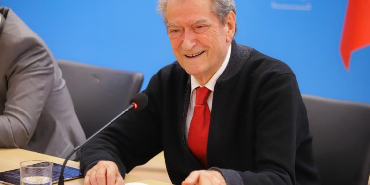 “Blerja e votës nuk u fsheh gjatë fushatës”, Berisha: Bandat kriminale kanë vepruar të strukturuara në 10 qarqe dhe në mbi 20 bashki