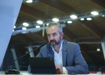 Numërimi i votave/ Celibashi thirrje partive politike: Nxisni komisionerët dhe numëruesit të përfundojnë procesin brenda ditës së sotme