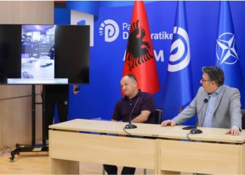 “5 vota, 500 mijë lekë!” Paloka: Rama mund të bëhet mbret, por ta harrojë se mund të luajë me demokratët! Duan tu mbyllin gojën