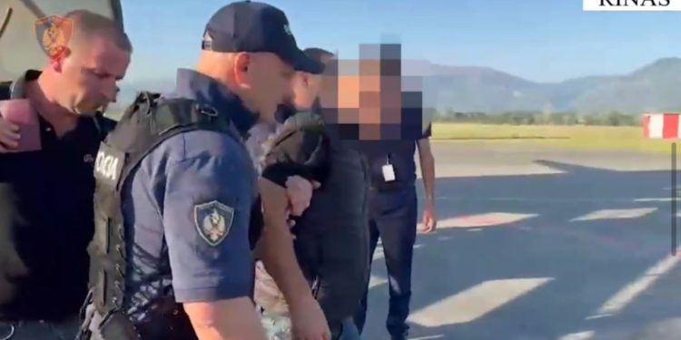 EMRAT/ Të dënuar për drogë, ekstradohen nga Italia dhe Greqia 4 shqiptarë në kërkim