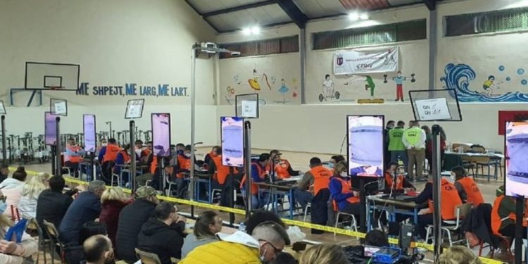 Numërimi i votave preferenciale në Tiranë, Tabaku kryeson, Meta ngjitet i treti. Ja si renditen 37 kandidatët