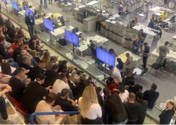 Përfundon numërimi i votave të diasporës për Lezhën! PD mban mandatin, tensione në sallë