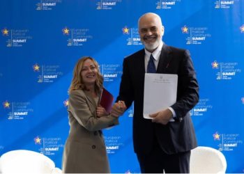 “Motra solli në Tiranë dokumentin final!” Marrëveshja për pensionet/ Rama: Nga 1 qershori shqiptarët e Italisë do nisin të përfitojnë