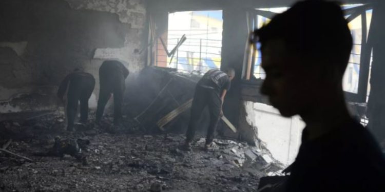 Izraeli nis operacionin tokësor ‘të gjerë’ në Gaza, 140 persona të vrarë