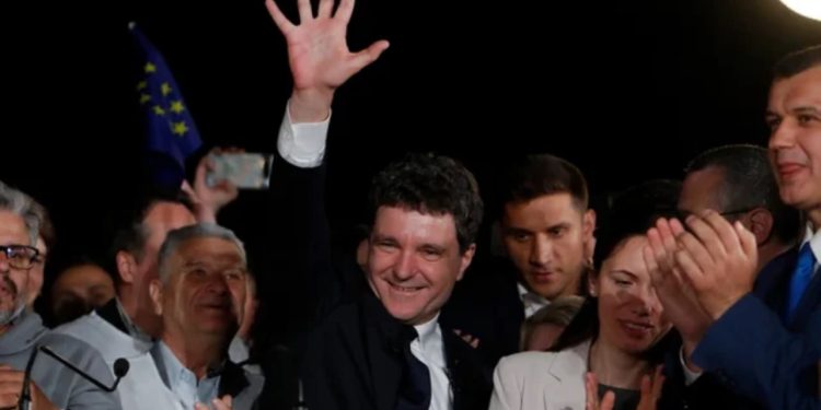 Zgjedhjet në Rumani/ Kandidati pro-evropian, Nicusor Dan zgjidhet president i vendit