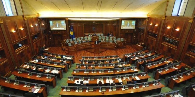 Ngërçi politik, sot tentativa e 18-të për konstituimin e Kuvendit në Kosovë