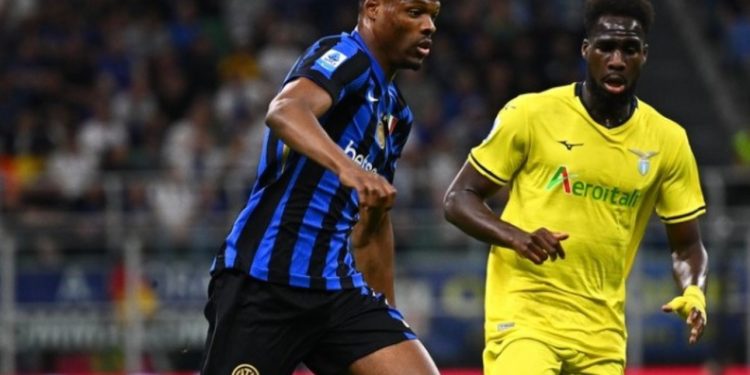 Interi ia ndalon vetes titullin pas dramës me Lazion, Napoli ruan kreun