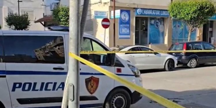 I arrestuar për plagosje dhe trafik droge, kush ishte Emir Dedja, 29-vjeçari që u ekzekutua në Durrës