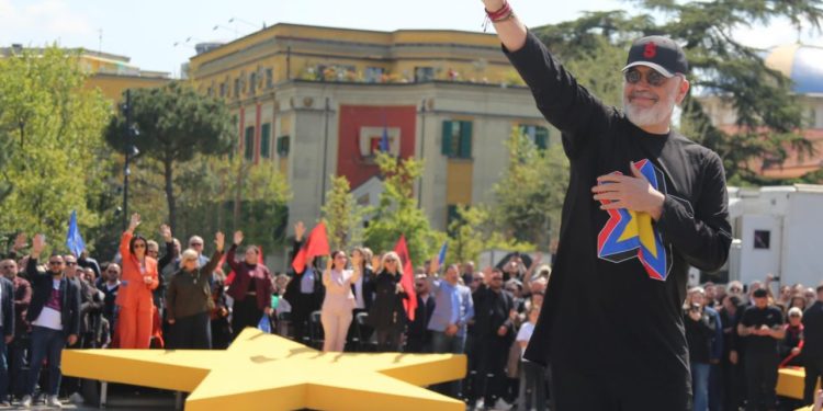 “Faleminderit që iu bashkuat trenit të fitores,” Rama mesazh emigrantëve: Mesazh i fuqishëm i shumicës! Do të na bëjë më të përkushtuar për Shqipërinë 2030 në BE