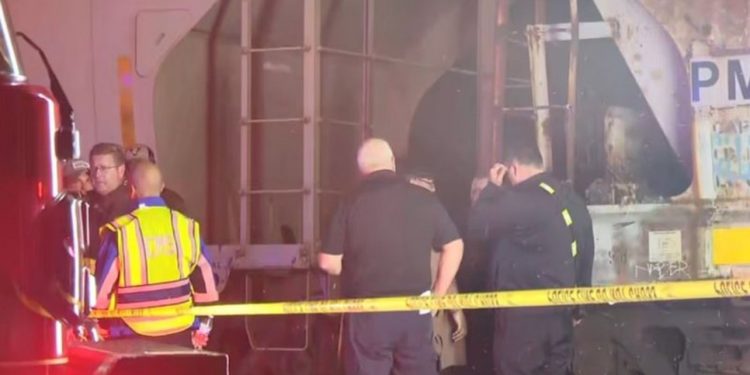 E rëndë në Ohio! Treni përplas këmbësorët