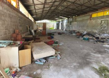 E rëndë në Greqi/ Trupi i një 36-vjeçari shqiptar gjendet i varur dhe i dekompozuar në një magazinë, autoritetet dyshime për ngjarje kriminale