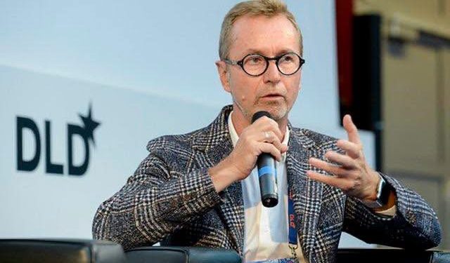 Surprizon ambasadori i BE në Tiranë: Jetoj me një burrë, por kam 2 fëmijë nga martesa më një grua (Rrëfimi)