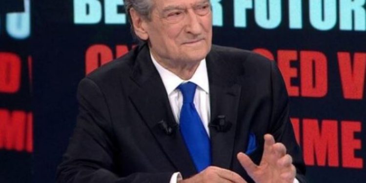A do të dorëhiqet nga kreu i PD? Berisha: Nuk pati zgjedhje, pati farsë elektorale! 4 rezoluta ndërkombëtare e dëshmuan këtë