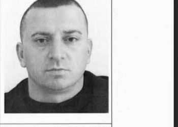 Cili gazetar idiot e bëri dhe të nxori edhe ty? Operacioni “Ura”, zbardhen bisedat në Sky Ecc mes shqiptarëve: Më jep kontaktin SKY të KILI-t sepse TANI i Mammuras e dëshiron